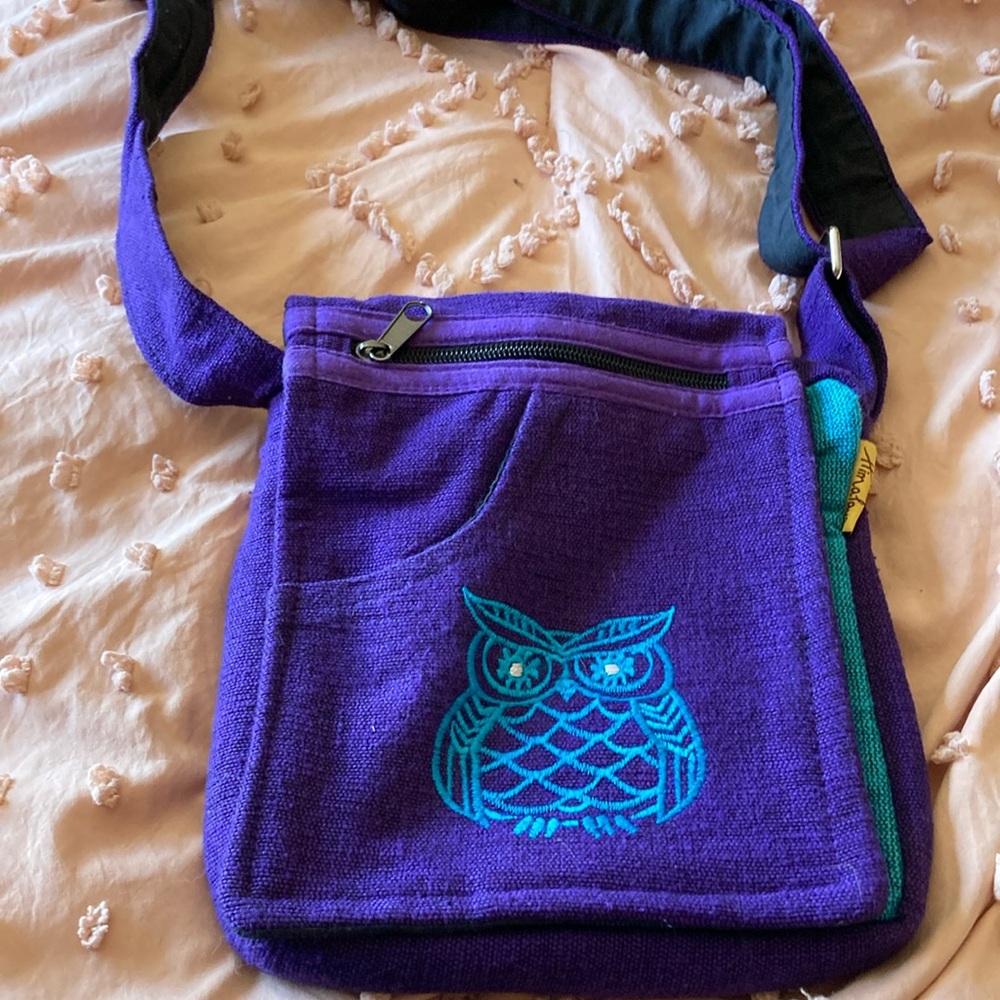 Purple Owl Embroidered Shoulder Bag